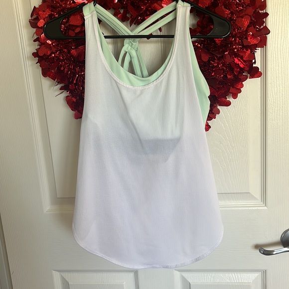 Fabletics Cashel Performance Swing Tank Top - Picture 7 of 9